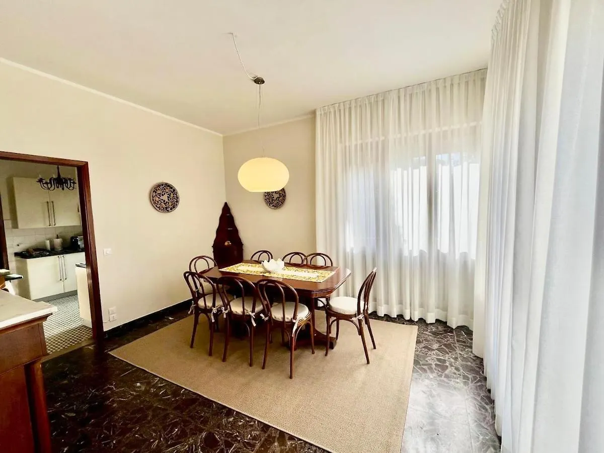 Villa A Due Passi Dal Mare Forte dei Marmi 0*,  Italien
